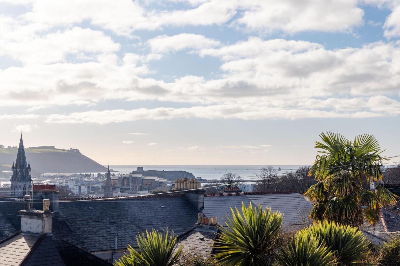 5-Bed House With Distant Sea Views In Plymouth Villa Buitenkant foto